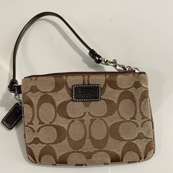 Coach wristlet - Picture 1 of 3